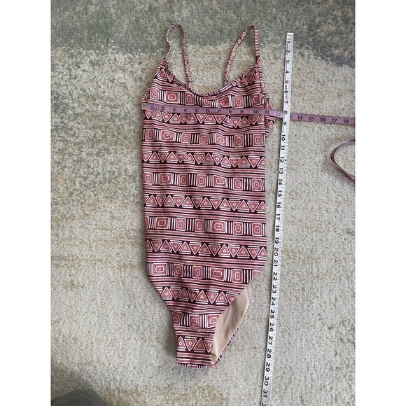 Mott 50 Women’s Size XL Margherita Angela Tribal Print 1-Piece UPF+50 - Picture 3 of 5